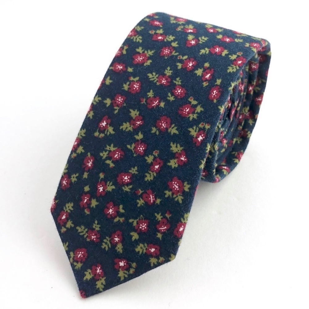 Men’s Navy & Burgundy Floral Slim Necktie